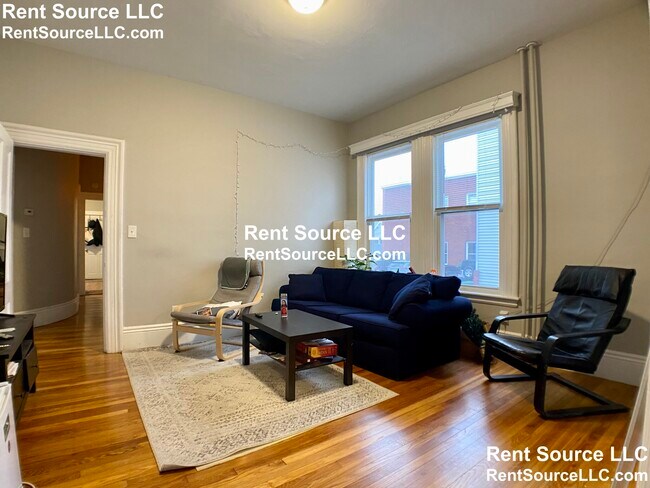 271 Highland Ave unit 1, Somerville, MA 02143 - photo 3