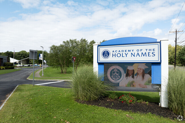 Academy of the Holy Names is a private Catholic school in Albany, NY.