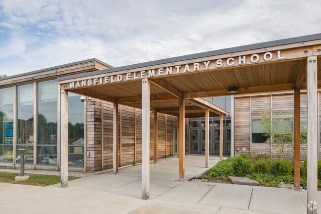 Mansfield Elementary School offers a 21st century education.