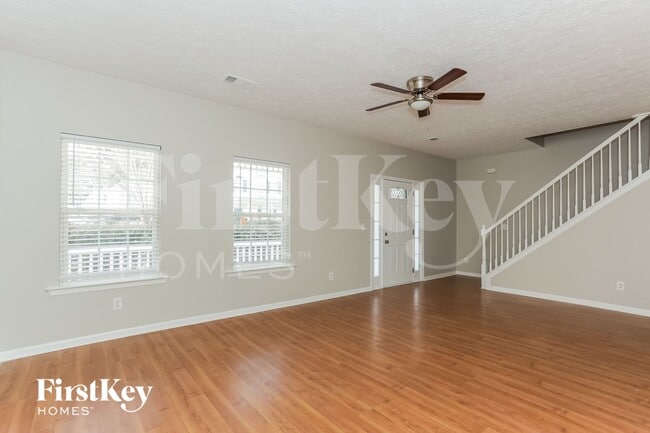 201 Prescott Ct, Newnan, GA 30265 - photo 3