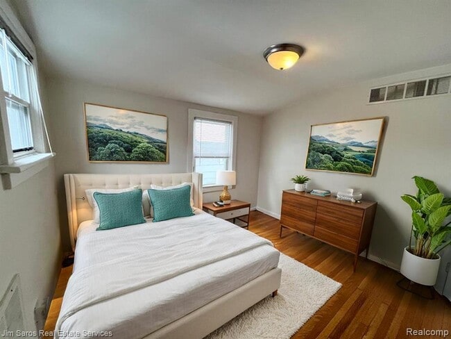 598 Notre Dame St, Grosse Pointe, MI 48230 - photo 4