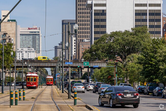 The Tulane-Gravier neighborhood is just minutes from the New Orleans Central Business District.