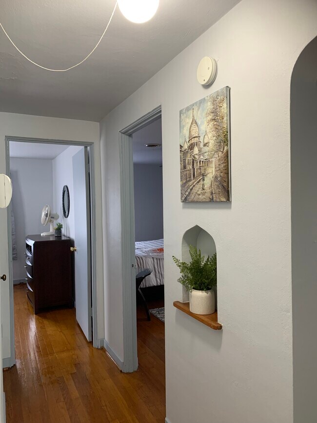 2014 Davis Ave unit 1st fl, Whiting, IN 46394 - photo 4