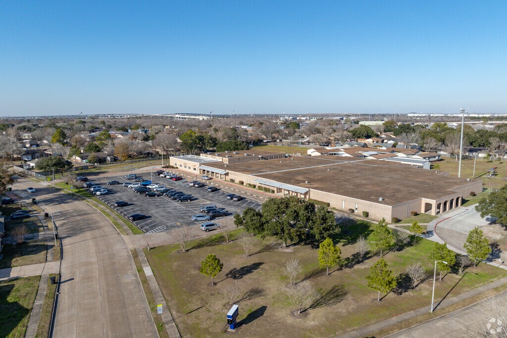 Elementary School, Rankings & Reviews