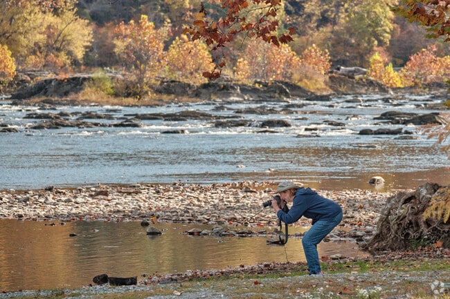 Harpers Ferry offers a wealth of outdoor activities and natural beauty to enjoy.