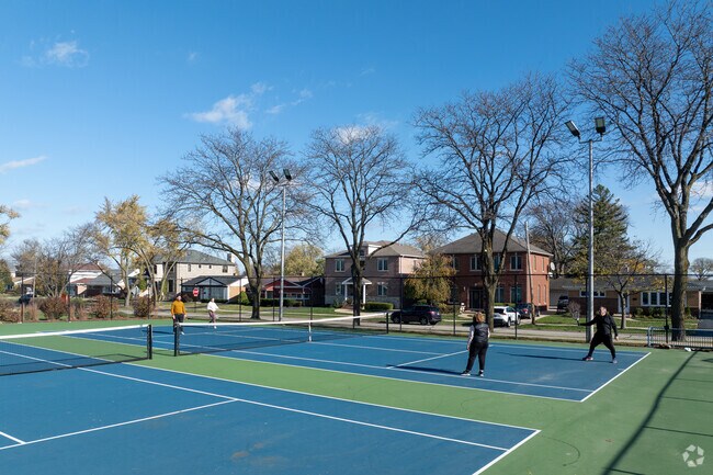 There are two excellent condition tennis courts to enjoy at Grennan Heights Park.