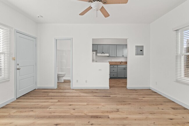 526 Magnolia Ave unit 11, Long Beach, CA 90802 - photo 6