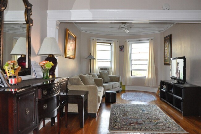 134 Fuller St unit 3, Brookline, MA 02446 - photo 5