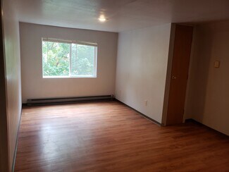 224 W 1st St Unit 4, Moscow, ID 83843