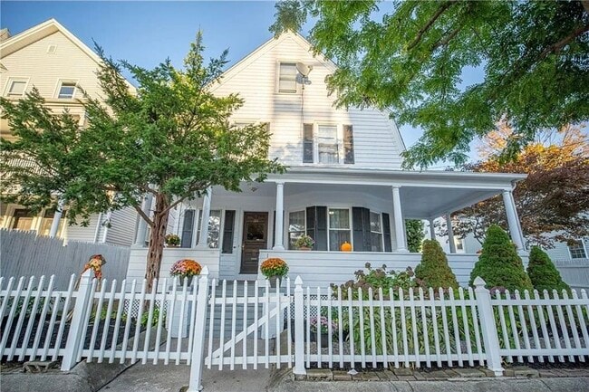 184 Webster Ave unit 2, Providence, RI 02909 - photo 4