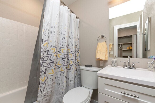 Chestnut Hills, Colorado Springs, CO 80907 - photo 5