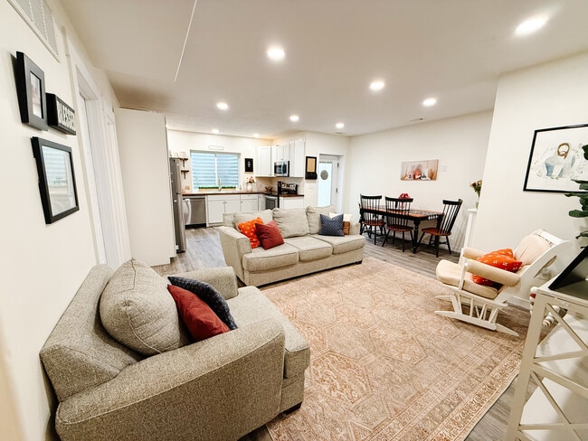 12568 Ezra Cir Basement unit Basement, Herriman, UT 84096 - photo 2