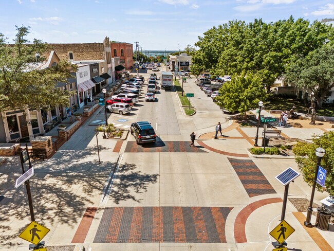 Rockwall Downtown3.jpg