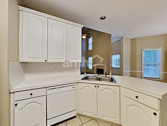 3305 Maple Terrace Dr, Suwanee, GA 30024 - photo 5