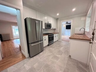 30 Rock Hill Rd, Bala Cynwyd, PA 19004