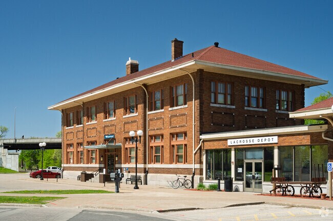 Lower Northside is the home of the La Crosse Depot where residents can access the Amtrack Railway.
