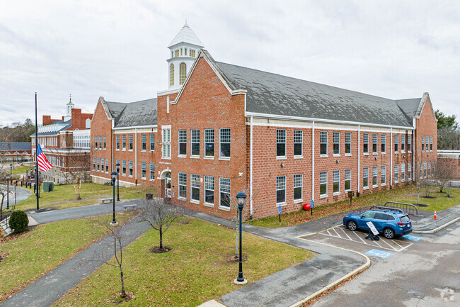 Collicot Elementary School is a highly rated, public school located in Milton, MA.