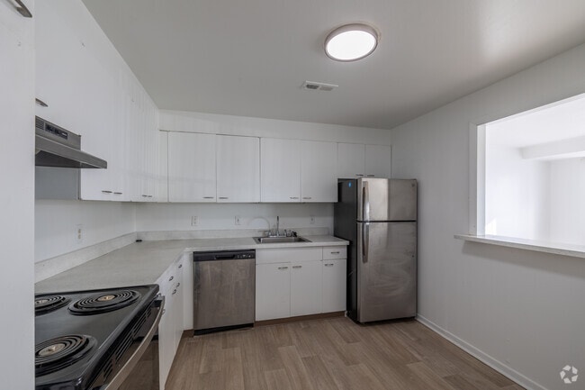 Carlyle Tower Apartments - Southfield, MI, Southfield, MI 48075 - photo 2