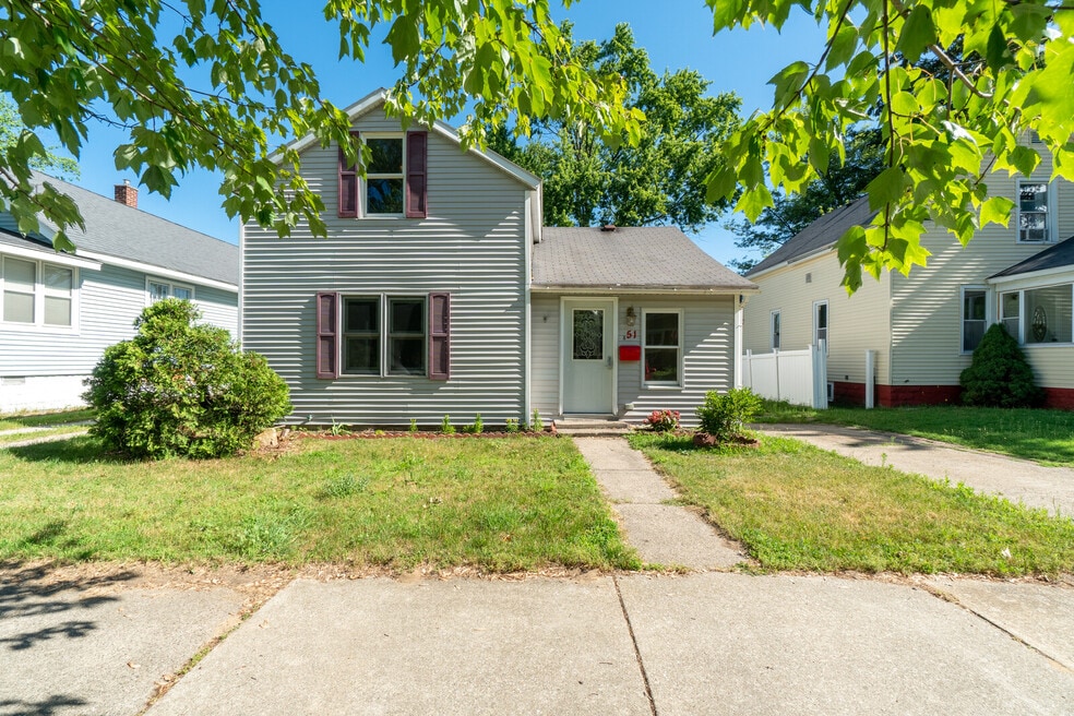51 E 21st St, Holland, MI 49423 - photo 1