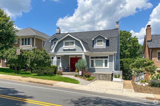 Craftsman style homes can be found in Beverly Hills.
