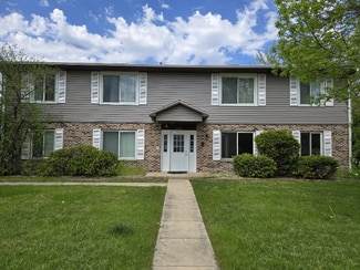 470 Echo Ln Unit A, Aurora, IL 60504
