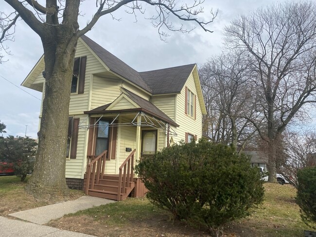 1175 Mason St, Dearborn, MI 48124 - photo 2