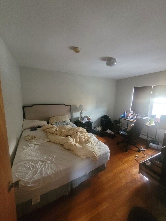 195 Winthrop Rd unit 32, Brookline, MA 02445 - photo 4