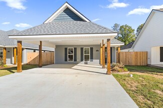 228 Camerons Cove Dr, Carencro, LA 70520