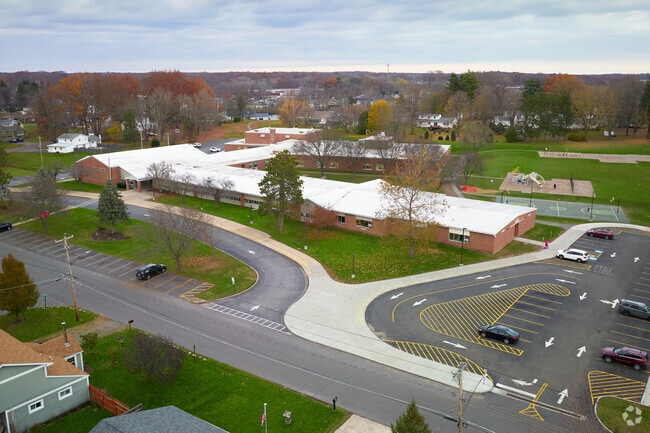 J.E. Lanigan School has 422 students in grades PK, K-6.