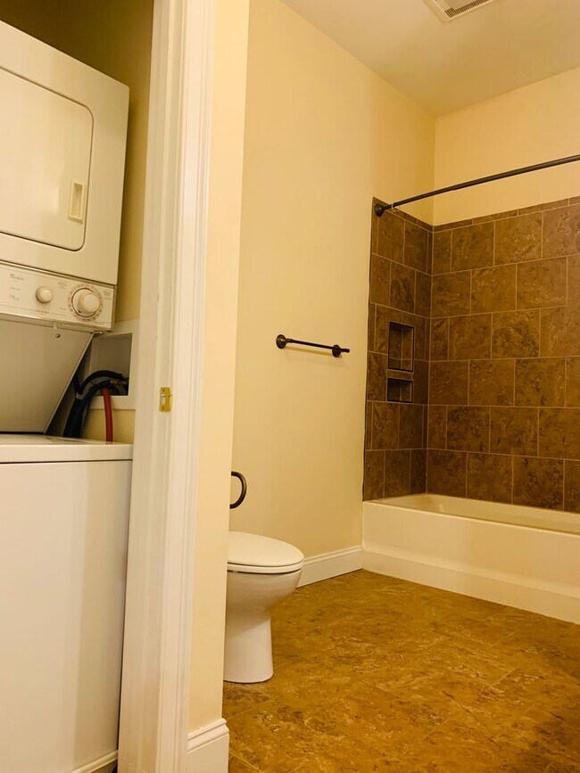 51 N Champlain St unit . 2 - Available N, Burlington, VT 05401 - photo 4