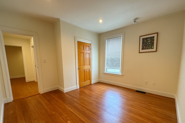 7 Alcott St unit 2, Allston, MA 02134 - photo 4