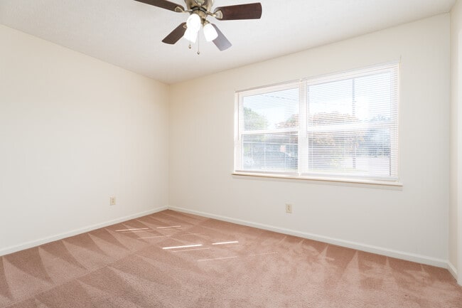 633 Princeton Pkwy unit 2, Owensboro, KY 42301 - photo 7