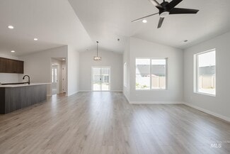 19415 Schooner Ave, Caldwell, ID 83605