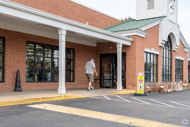 Residents of West Park - Columbia shop at Buehler's Fresh Food for their grocery needs.