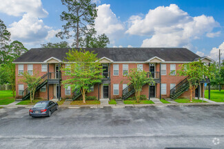 300 N College St, Pembroke, GA 31321