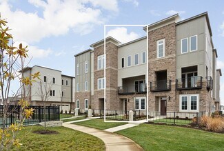 17447 Carrier Dr, Westfield, IN 46074