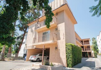 15339 Weddington St, Sherman Oaks, CA 91411