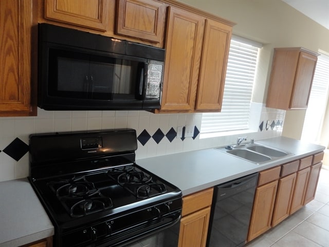 17207 Rancho Verde Way, Houston, TX 77095 - photo 2