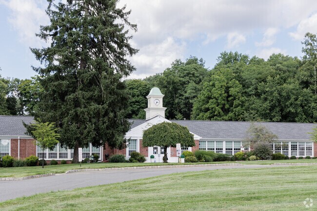 Wandell School has 107 students.