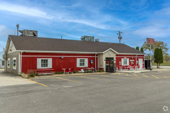The Valley Country Cafe at the Great River Road in Stoney Creek.
