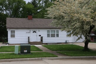 1109 W 20th St, Cedar Falls, IA 50613