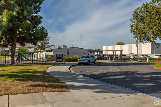 Zeyen Elementary School has great teachers and staff.