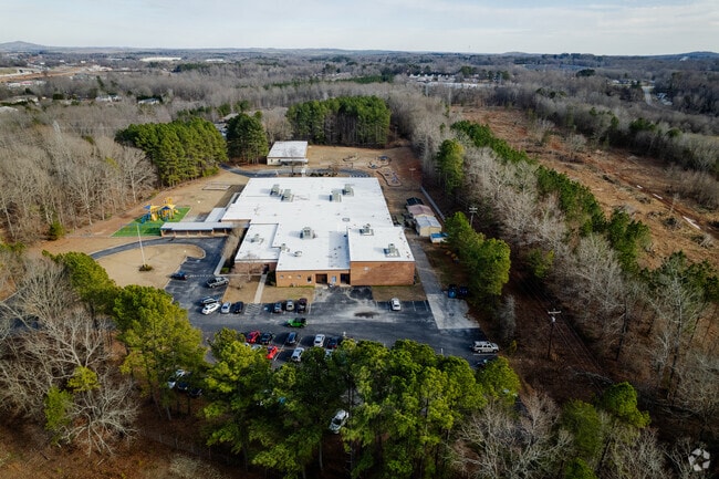 Side view of Luther L. Vaughan Elementary School