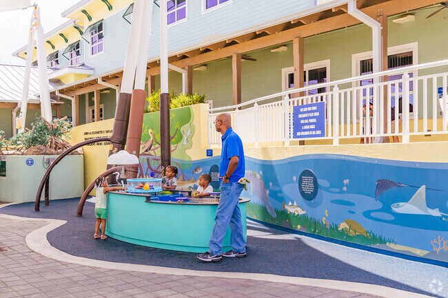 Bear's Club family enjoying an afternoon at Loggerhead Park.