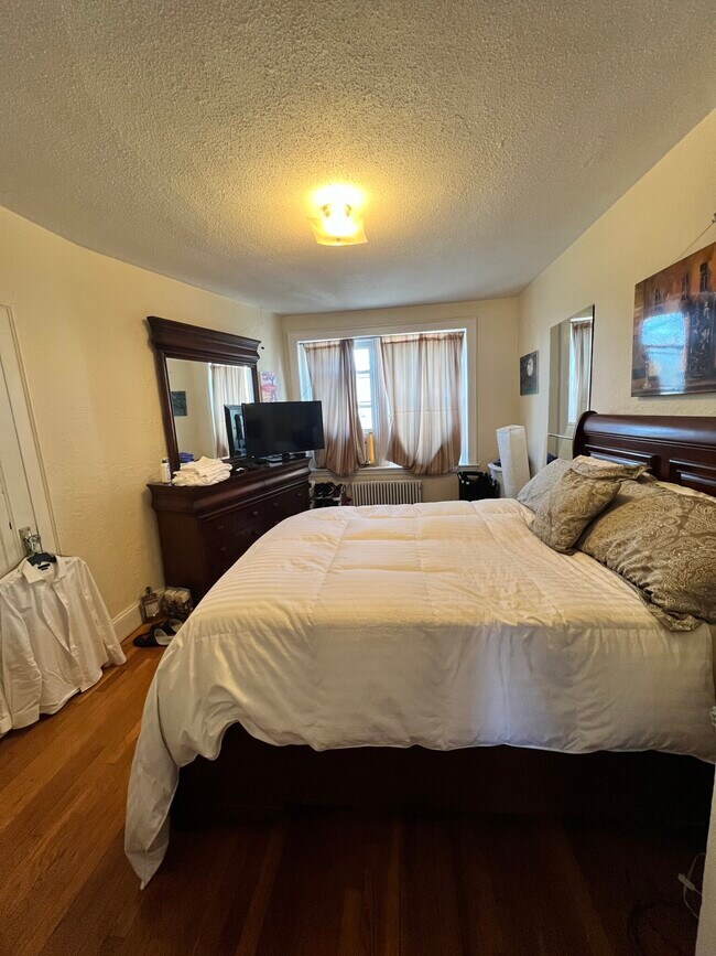 90 Kilsyth Rd, Brighton, MA 02135 - photo 2