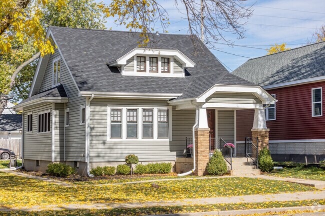 Newer builds show Midtown Milwaukee as an up-and-coming neighborhood.