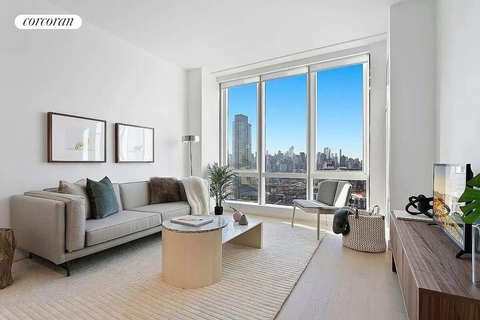 29-11 Queens Plaza N, Lngcty, NY 11101 - photo 1