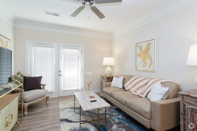 2BR, 2BA - 1042sf Elyse- Living Area