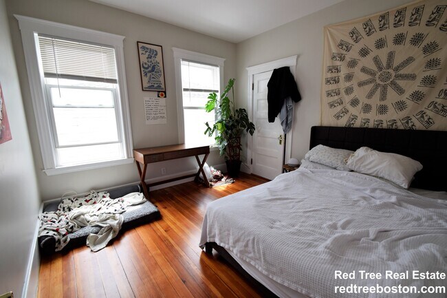 29 Page St unit 3, Revere, MA 02151 - photo 3