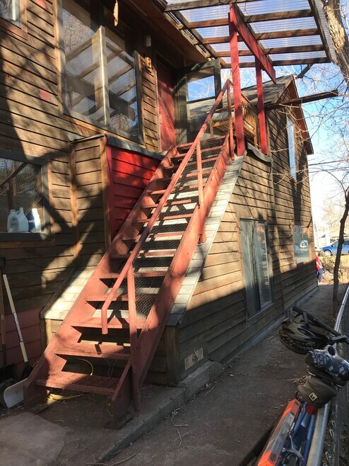 Exterior staircase not shared with other units